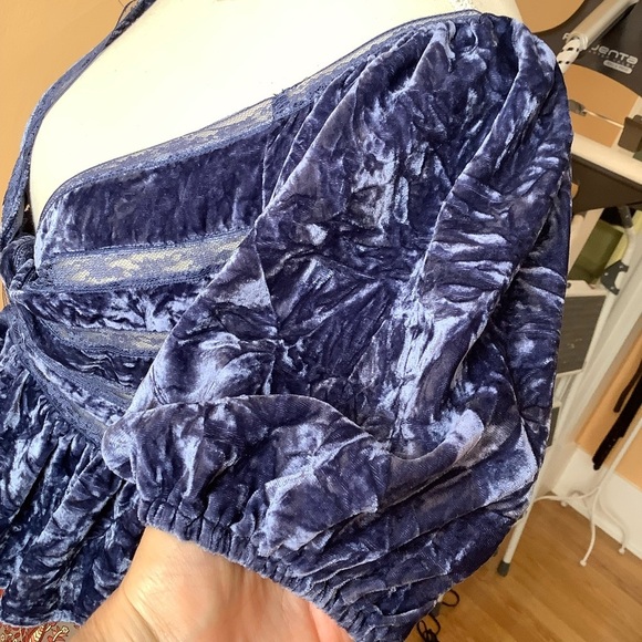 FREE PEOPLE Yours Truly Velvet Top in Wild Moon Size S - Picture 6 of 16